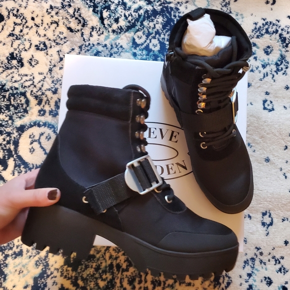 Steve Madden | Shoes | Steve Madden Platform Combat Boot Nwt Black ...